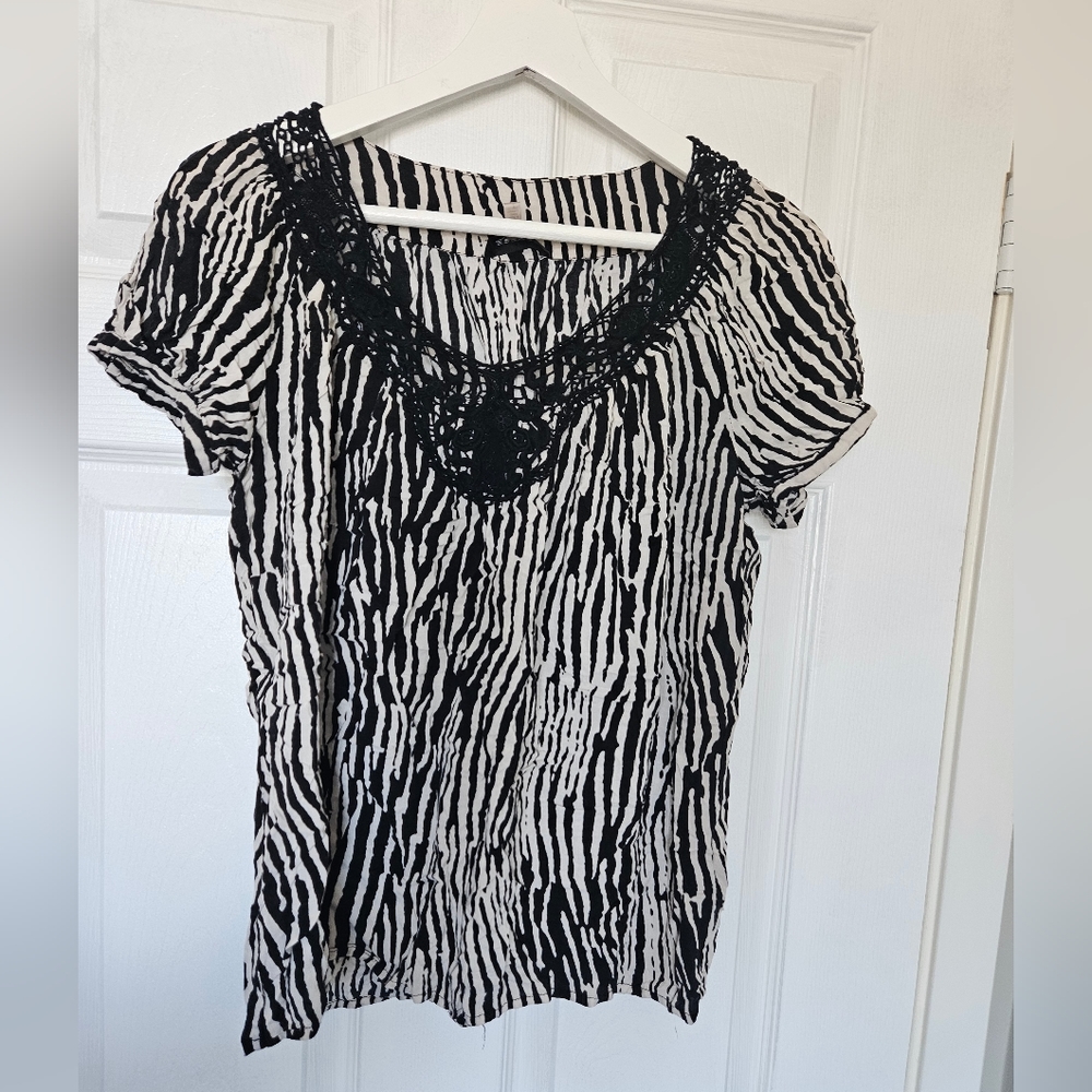 Spense embroidered blouse
